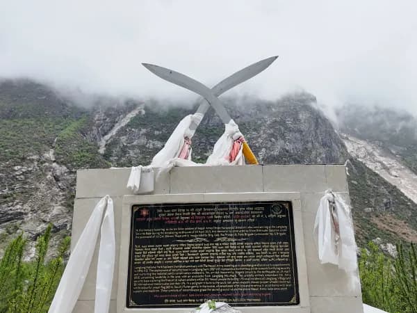 Langtang Memorial Wall Nepal