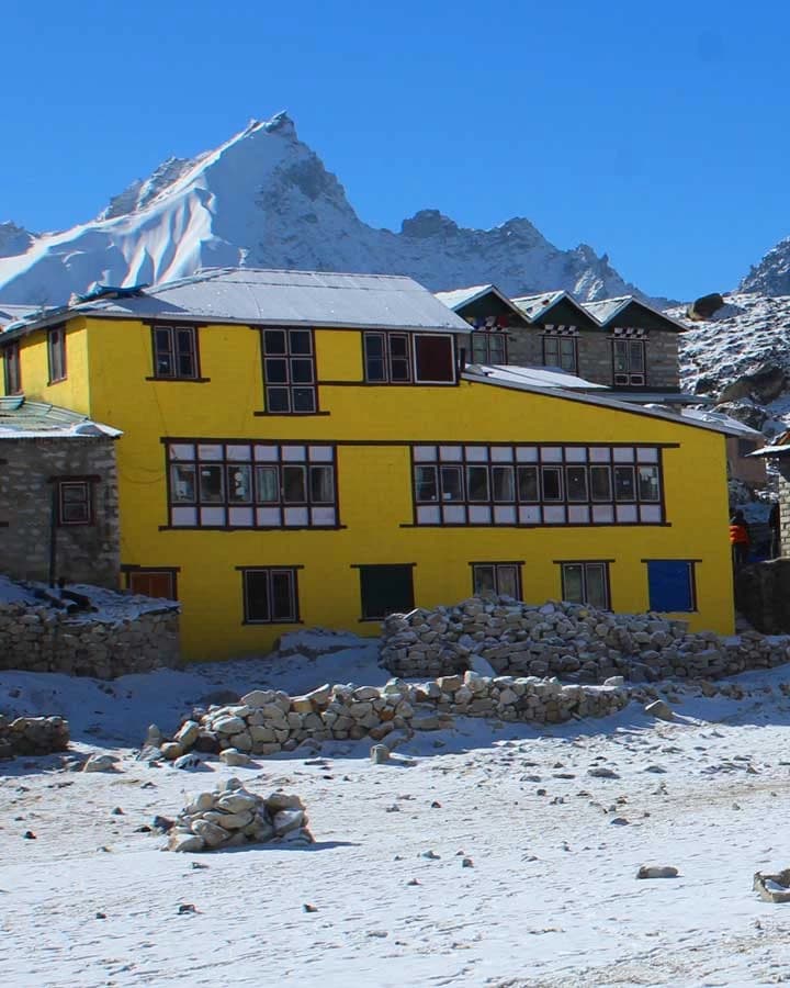 luxury hotels and tea houses in everest base camp trek