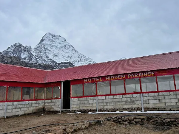 Hotel Hidden Paradise Hidden Lake Trek