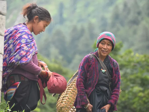 Local Himalayan Women Manaslu Culture 2