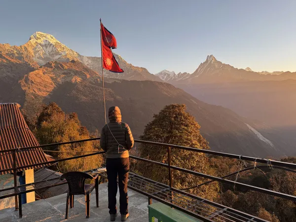 Trekker Nepal Flag Annapurna Machhapuchhre View 5