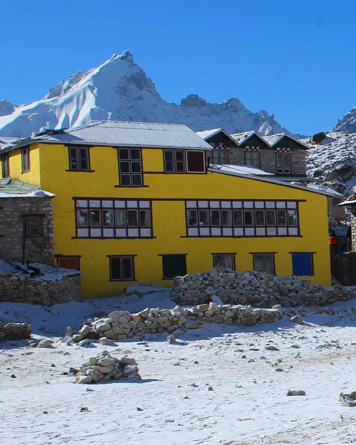 luxury hotels and tea houses in everest base camp trek